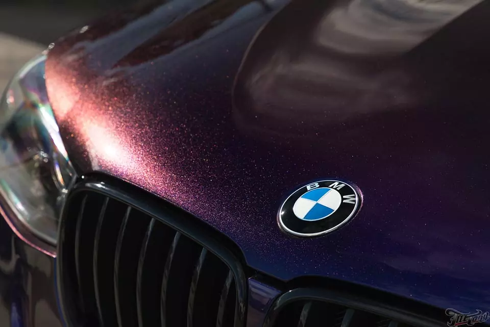 BMW X3. Полный окрас кузова в сине-фиолетовый перламутр.